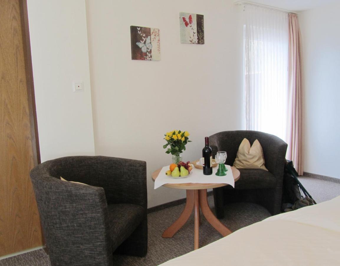 Pension Haus Waldfrieden, Meinecardplus Inklusive Willingen  Rum bild