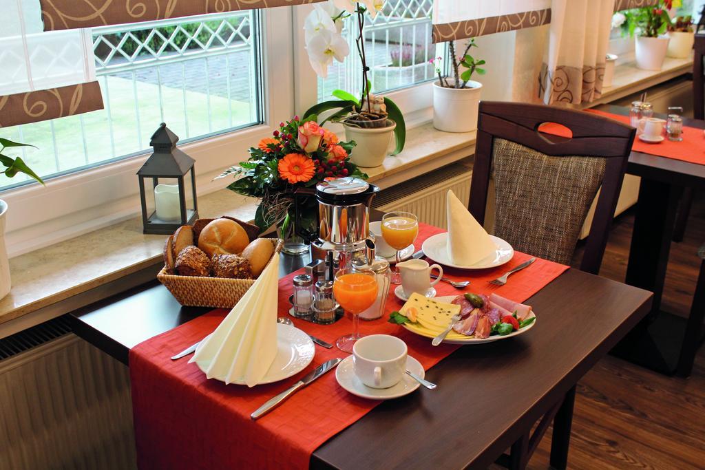 Pension Haus Waldfrieden, Meinecardplus Inklusive Willingen  Exteriör bild