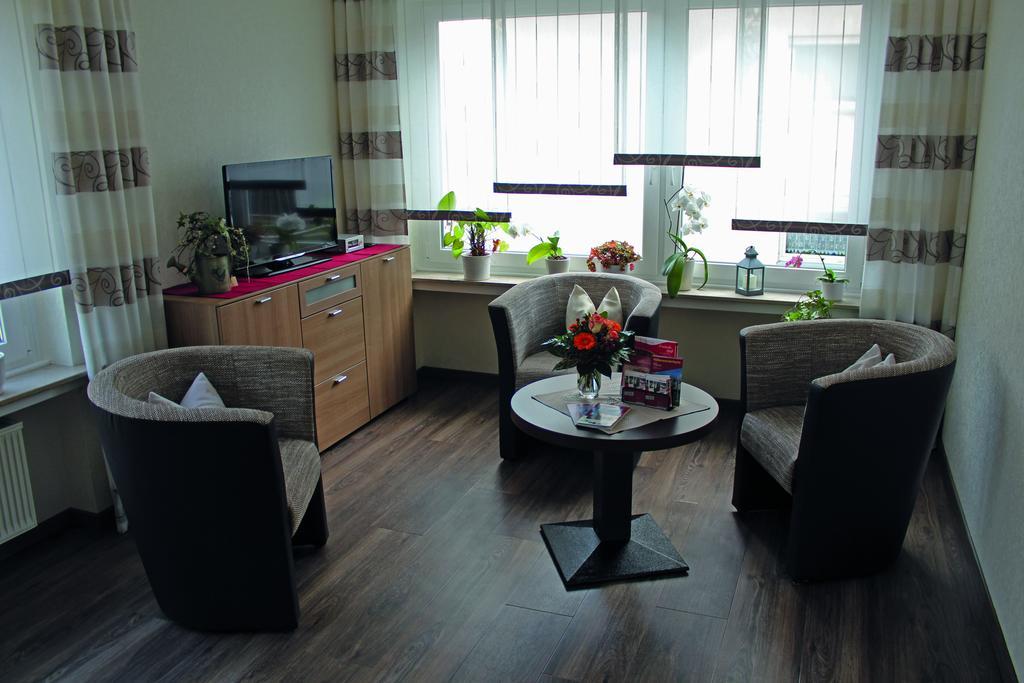 Pension Haus Waldfrieden, Meinecardplus Inklusive Willingen  Exteriör bild